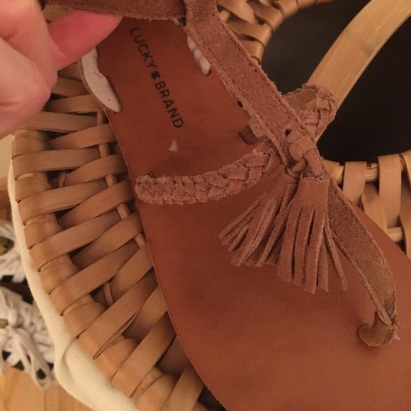Tan sandals - Picture 2 of 4